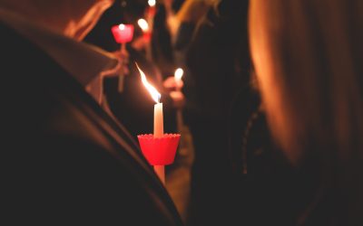 Istanbul: Creștinii pot lua Lumina Învierii de la biserica renovată cu Mircea Lucescu