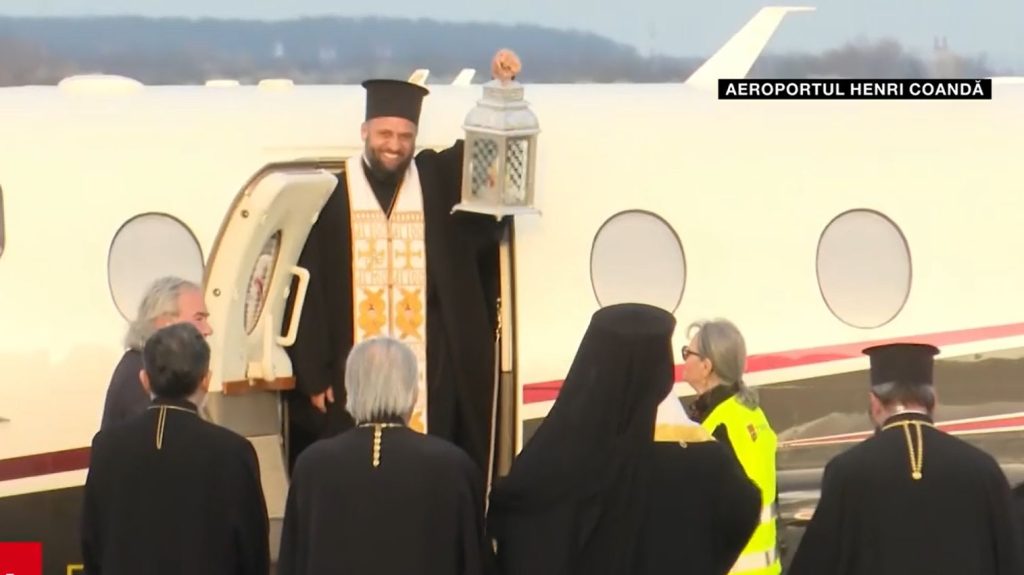Lumina Sfântă a ajuns în România: Mesajul de speranță, la ceas de sărbătoare