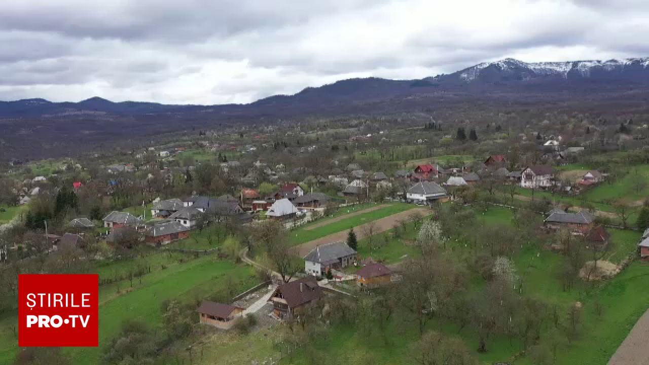 Maramureș și Bucovina se pregătesc de sărbătoare, atrăgând turiști din țară și din străinătate, fascinați de frumusețea peisajelor și de tradițiile locale