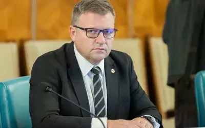 Budăi Critica Dur Politicile Economice Marius BUDĂI, fost ministru al Muncii, a criticat vehement politicile de austeritate, afirmând că acestea au consecințe negative asupra nivelului de trai al românilor