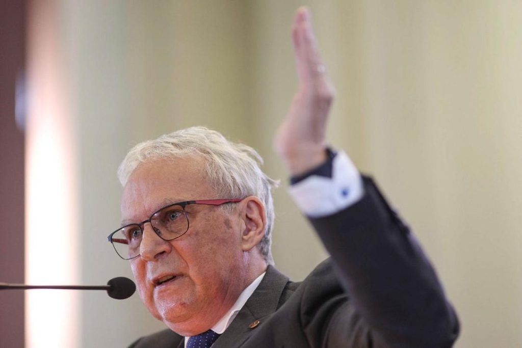 Marius Andruh, ales președinte al Academiei Române