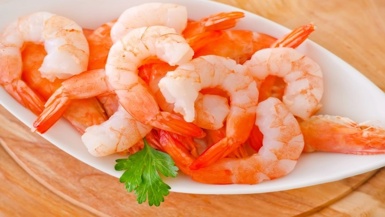 Virus mortal din fructe de mare: Atac asupra ochilor. Alertă în România și Europa!