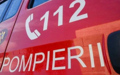 Incendiu violent în locuință: Jandarm și polițist, salvare spectaculoasă a unei femei