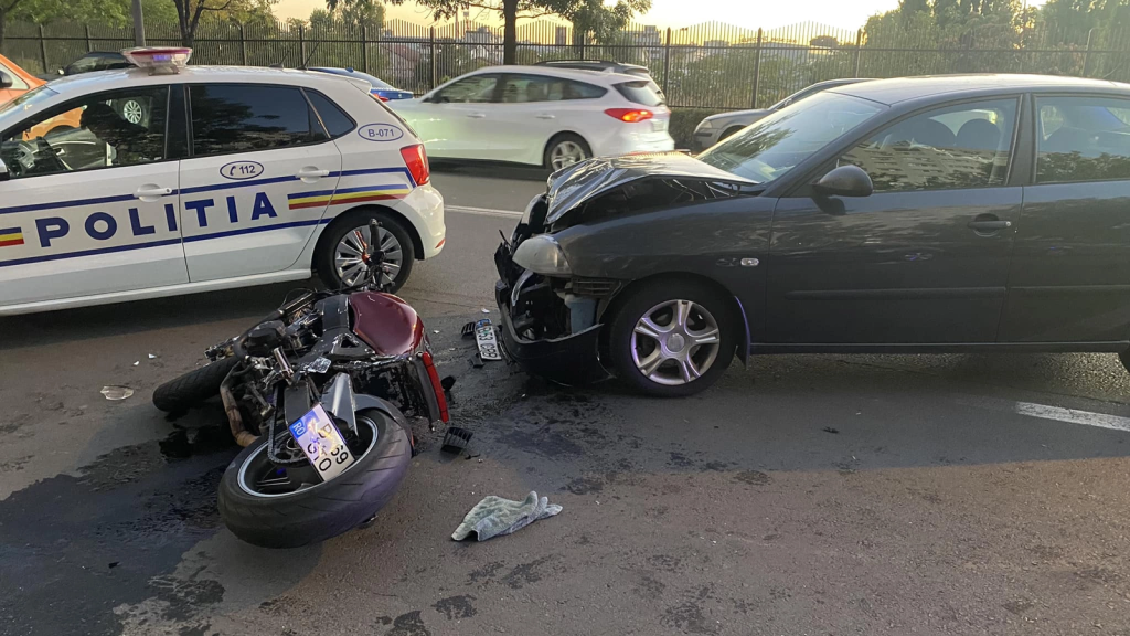 Accident grav la Deva: Trei motociclete implicate, doi răniți la spital