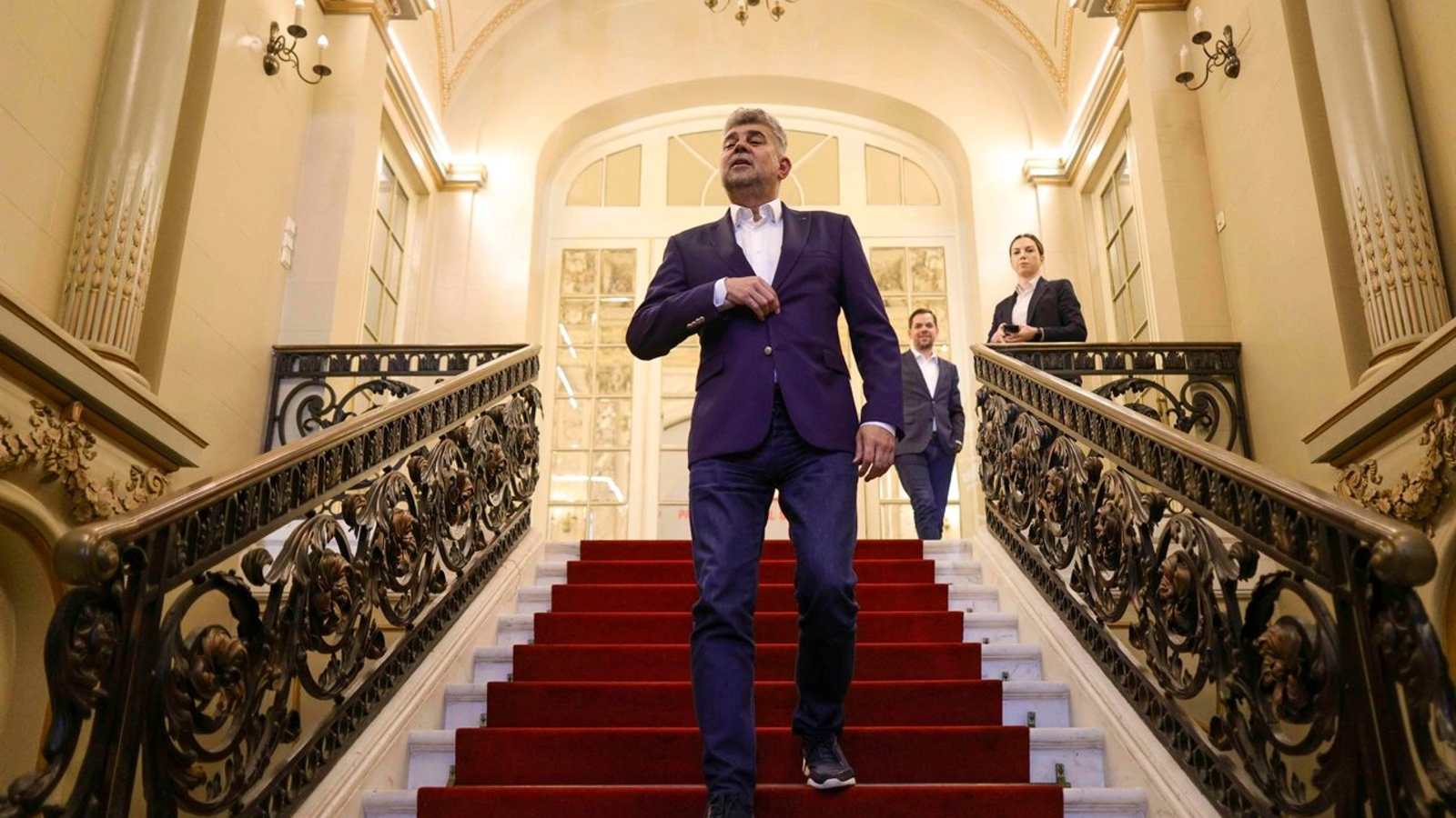 Ciolacu, „microbistul” din politică: Bolojan, demisia! VIDEO cu îndemnul