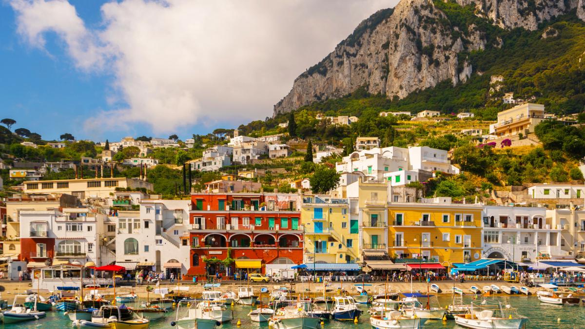 Vacanțe la Capri: Noile reguli care îți pot schimba vara