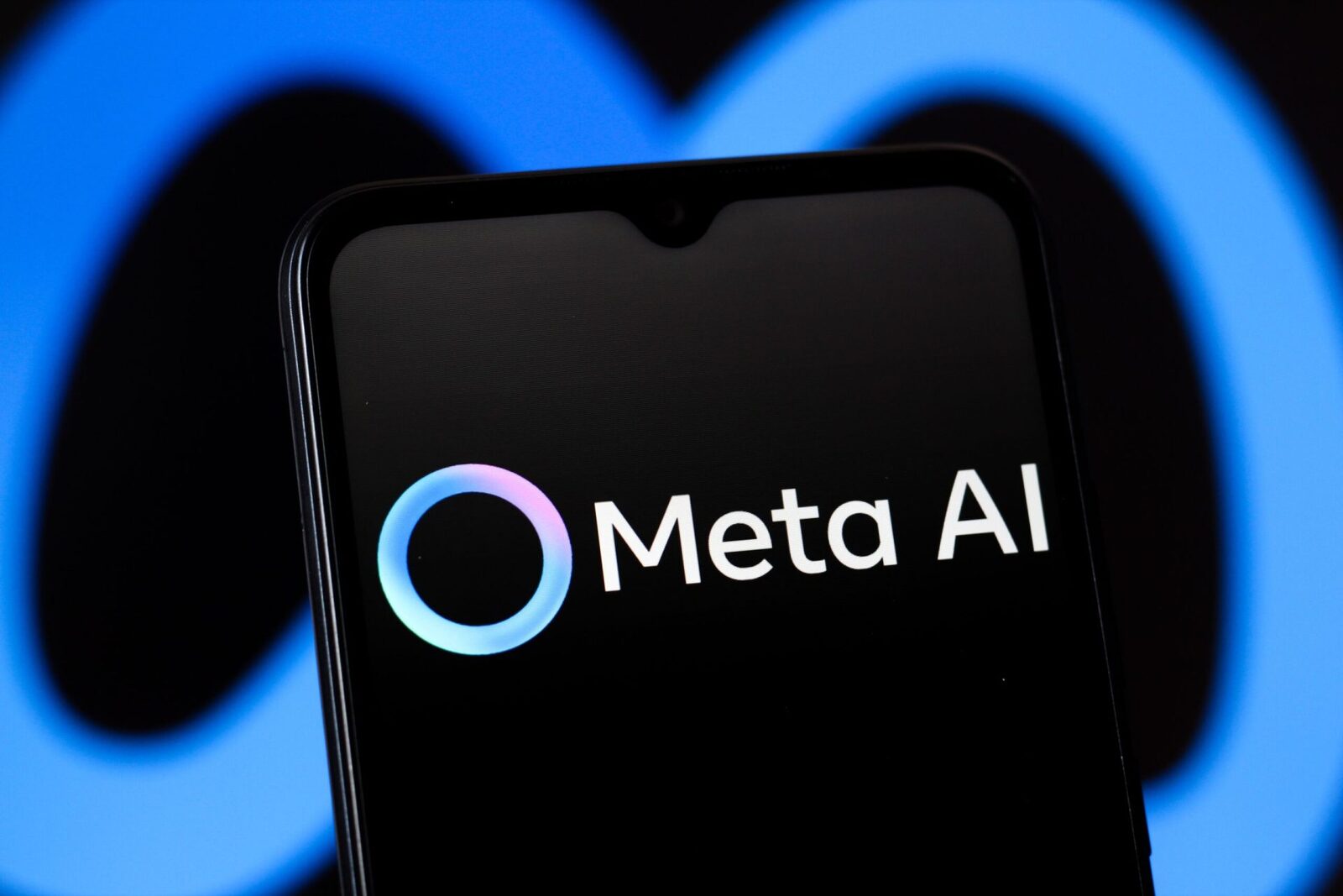 Meta, măsuri drastice: 8.000 de oameni, dați afară pentru AI