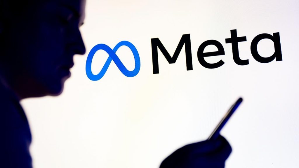 Meta spionează angajații pentru AI. „Ni-l bagă pe gât tuturor”, e revolta