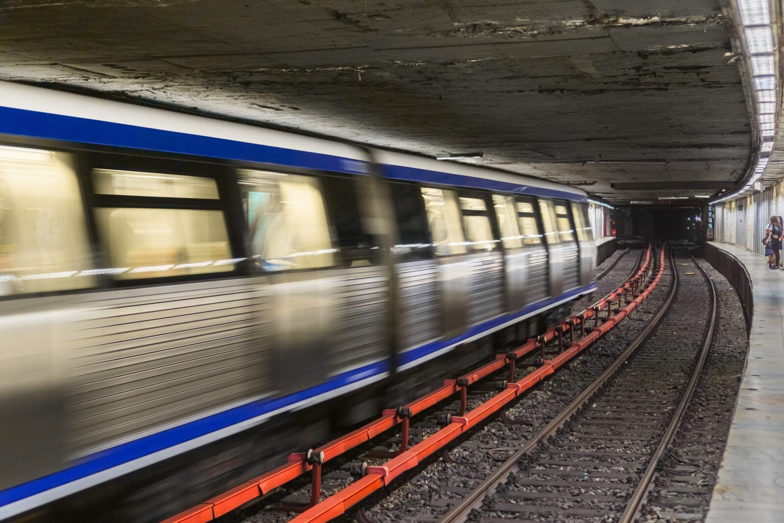 Metrorex și STB pregătesc scumpirea biletelor în București