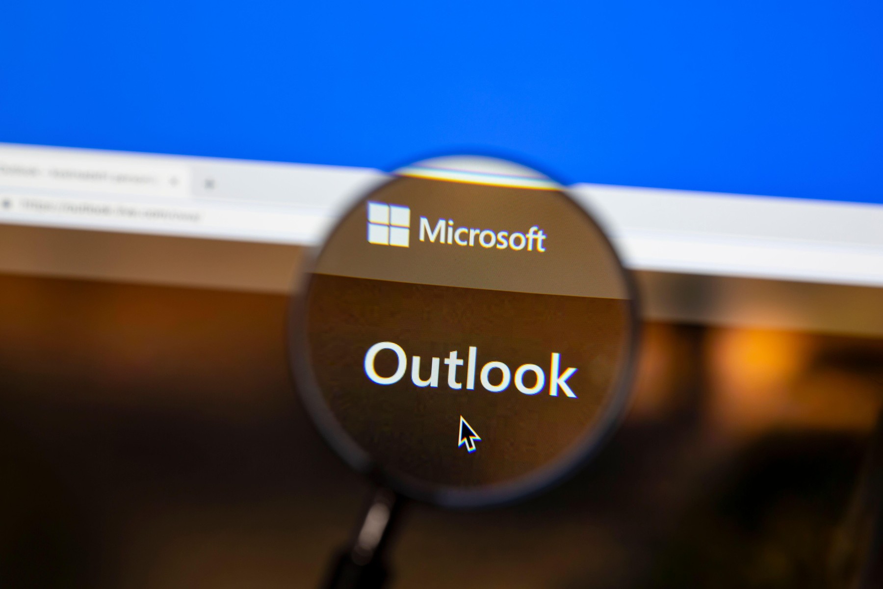 Microsoft a rezolvat de fundament problema care a făcut ca emailurile trimise din Outlook să nu ajungă la destinatari, incidente care au generat numeroase notificări de tip NDR