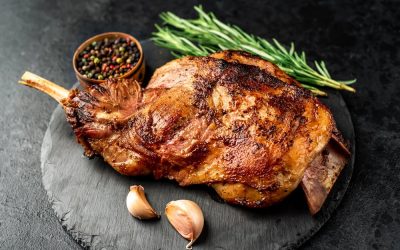 Cum să eviți gustul amar la carnea de miel de Paște