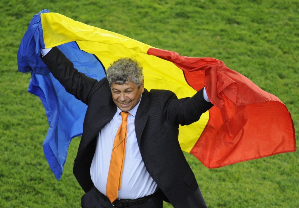 Arena Națională a devenit neîncăpătoare pentru cei care au dorit să-i aducă un ultim omagiu lui Mircea Lucescu
