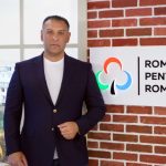 Nicolae Păun, urare de Ziua Romilor: „La mulți ani!” și „But berșa angle!”