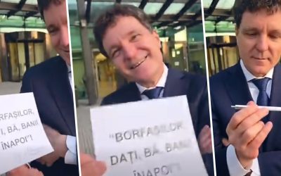 Ceaușescu versus Nicușor Dan: Protestatarul, cu bilețelul „borfașilor, dați banii”