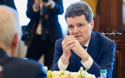 Discuția de la Cotroceni despre aprovizionarea cu carburanți, în contextul tensiunilor din Orientul MijlociuPreședintele Nicușor Dan a convocat luni, 6 aprilie, o întâlnire la Palatul Cotroceni cu reprezentanți ai guvernului și ai companiilor din domeniul energetic pentru a evalua situația aprovizionării cu țiței și combustibili în România