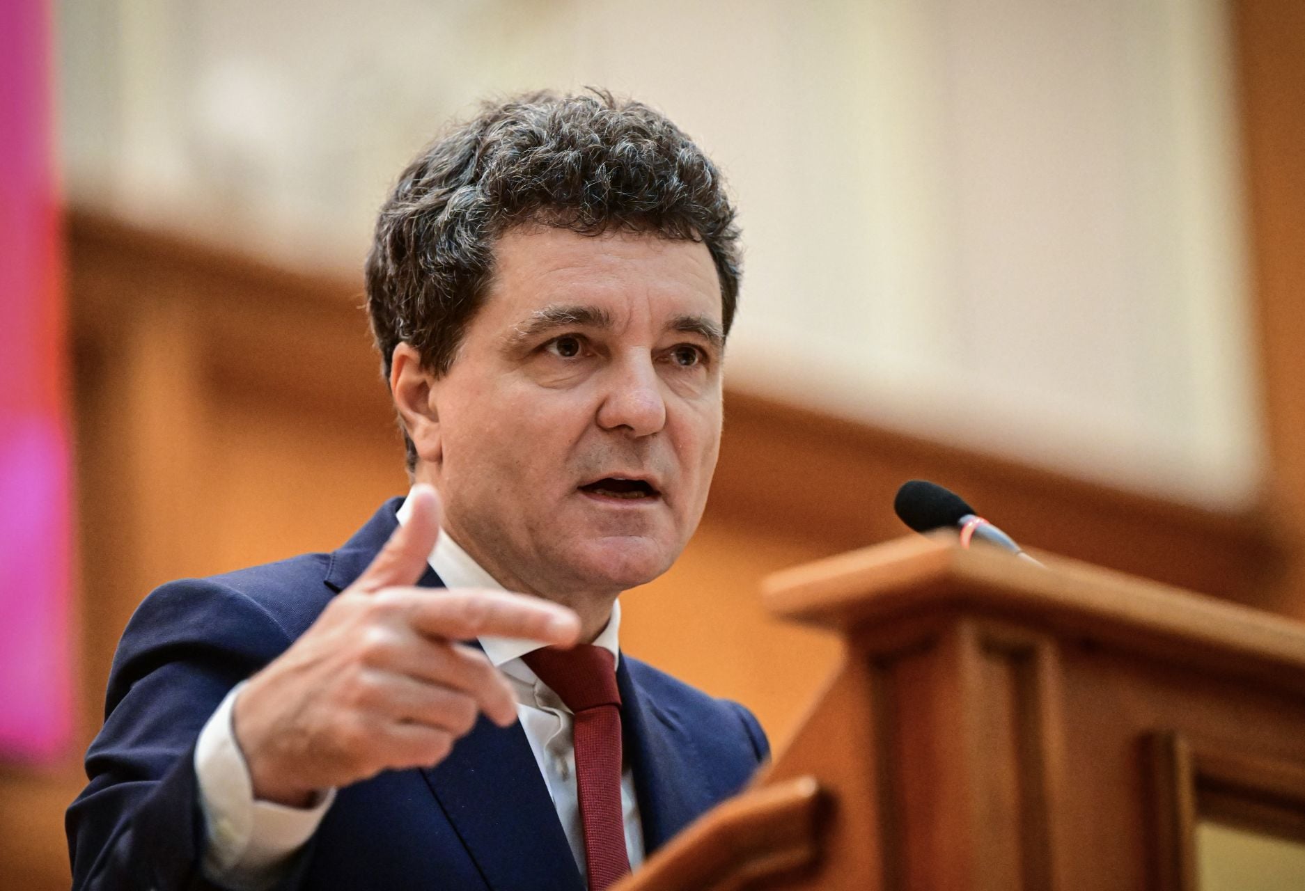 Președintele Nicușor Dan a sesizat Curtea Constituțională a României (CCR) cu privire la legea guvernanței corporative