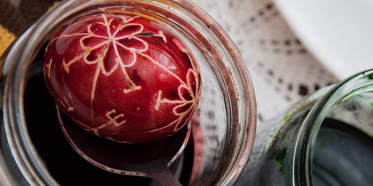 Ouăle roșii versus colesterol: mit sau adevăr? Ce spun specialiștii