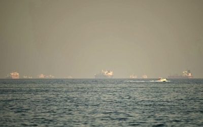 Ambarcațiuni IRANIENE atacă petrolier în Strâmtoarea Hormuz