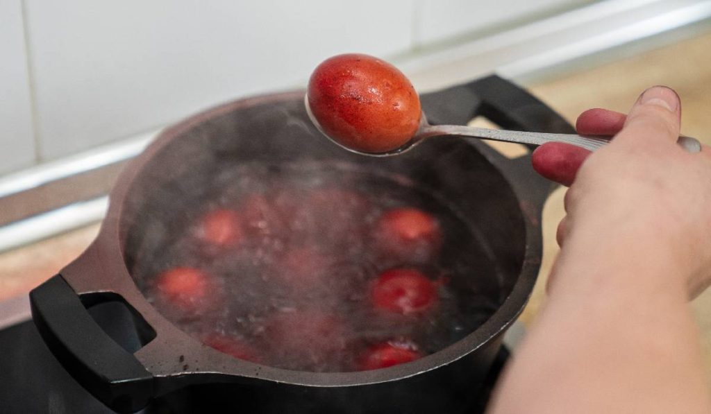 Ouăle de Paște, pericolul risipei: trucuri ca să le conservi!