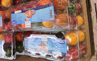 În România, ouăle vopsite gata de consum, disponibile în supermarketuri precum Kaufland, au câștigat rapid popularitate, mai ales în preajma Sărbătorilor Pascale