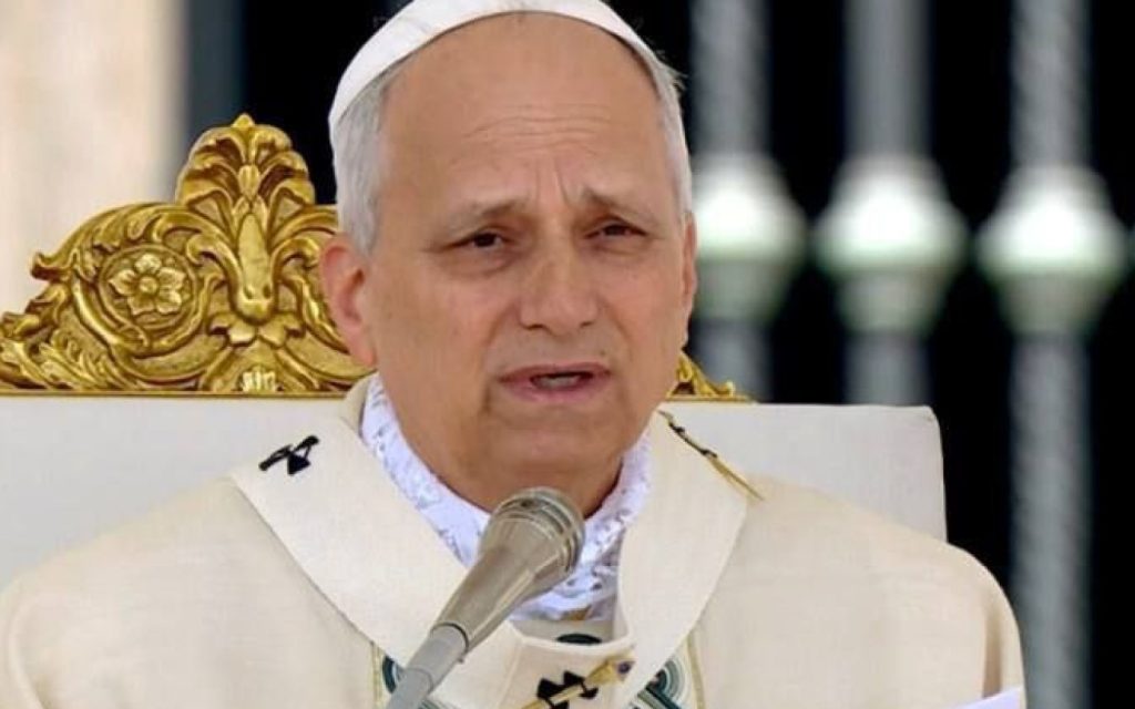 Papa Leon al XIV-lea, în primul său mesaj pascal „Urbi et Orbi”, a lansat un apel ferm către liderii mondiali, îndemnându-i să renunțe la conflicte și să caute soluții bazate pe dialog și pace