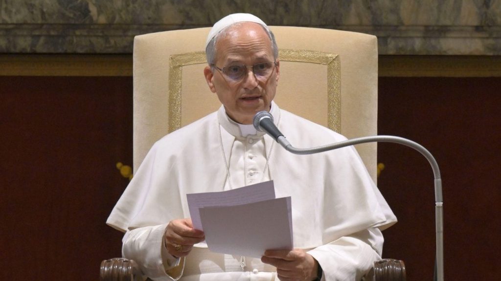 Papa LEON al XIV-lea, atac la DONALD Trump: „Tiranul” nu mă sperie, lumea e devastată