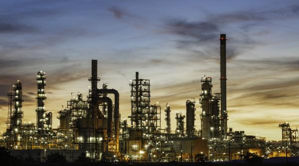 Paradox ROMÂNESC: De la prima rafinărie la vulnerabilitate energetică