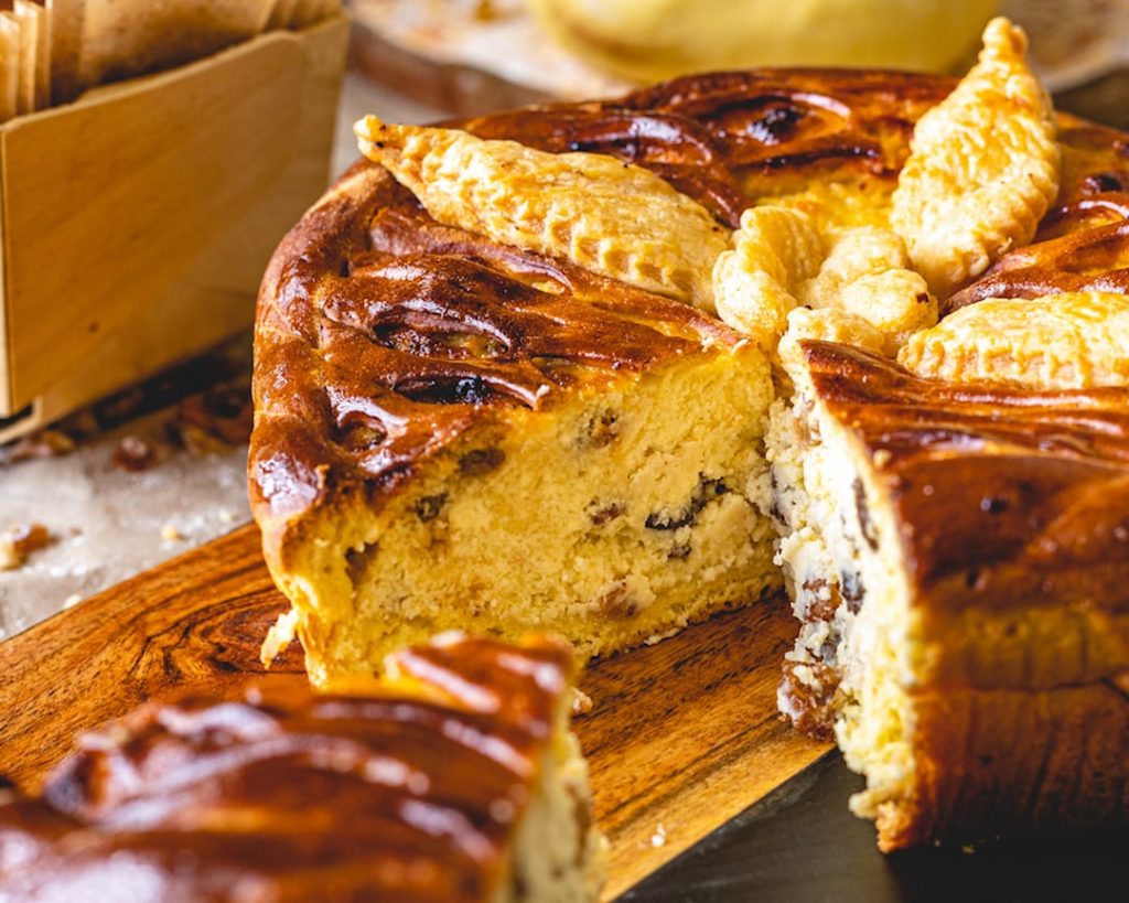 Pască pentru diabetici: Bucurie pascală fără griji pentru glicemie Apropierea sărbătorilor pascale aduce cu sine o mulțime de tradiții culinare, iar pasca este, fără îndoială, una dintre vedete