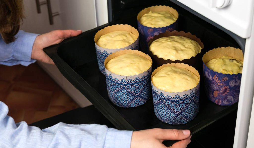 Cât timp și la ce temperatură coacem PASCA perfectă de Paște