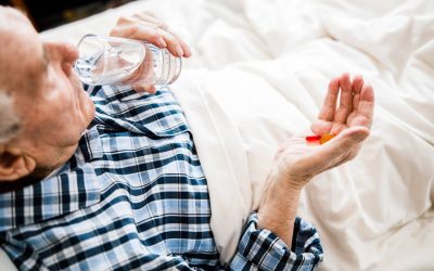 Obiceiurile banale care-ți distrug sănătatea: Ce să NU faci după pastile