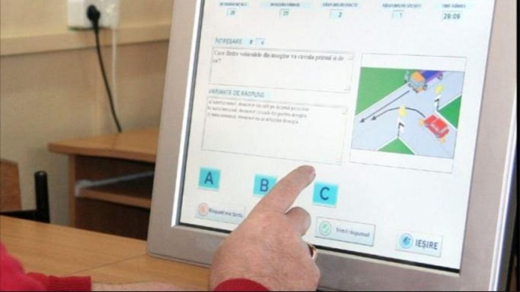 Care candidați scapă de testul auto teoretic: Cine și cum beneficiază