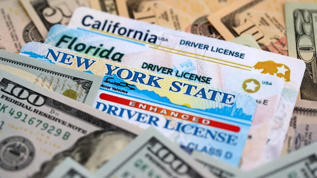 Permisul auto 2026: Suspendare pentru șoferii dependenți de telefon în România