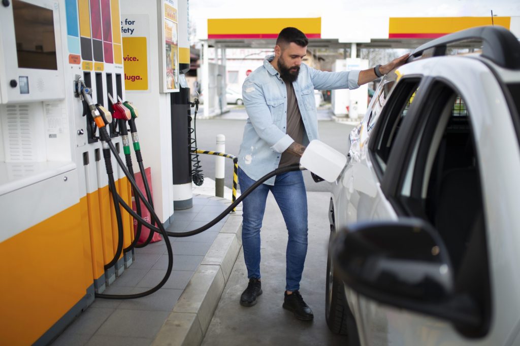 Cât câștigă un patron de benzinărie în criză: „Apropiații nu pot crede”