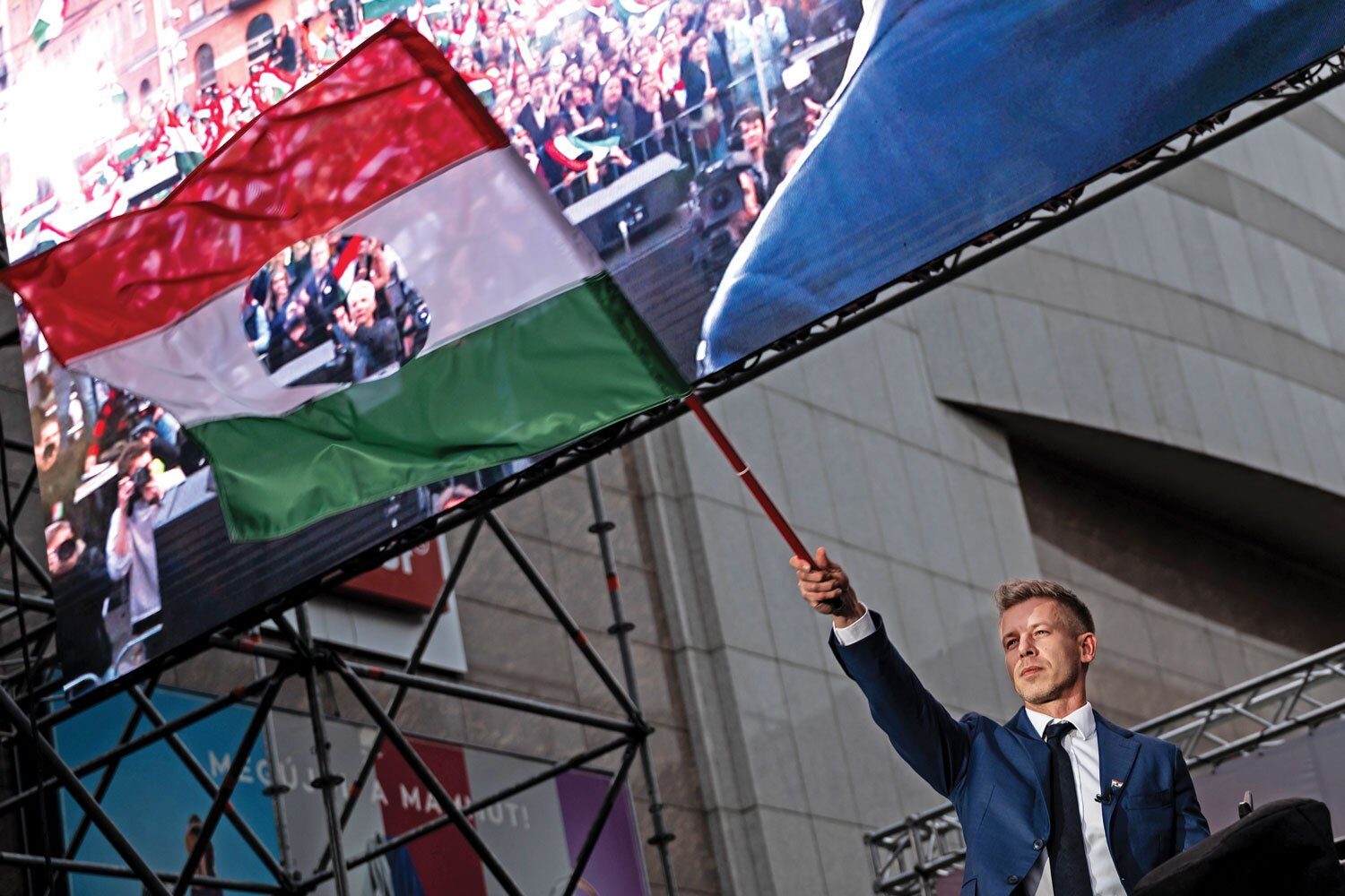 Magyar zguduie Ungaria: Orban, învins! Ce lasă în urmă: autostrăzi și multe probleme