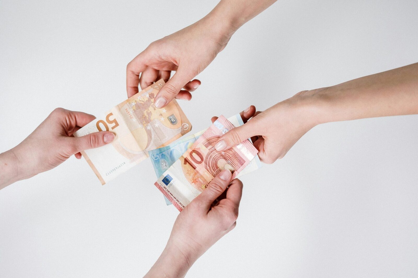 UE: Lege ANTI-CORUPȚIE, cu amenzi URIAȘE și pedepse pentru companii