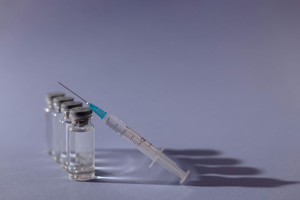 Europa: Vaccinarea avansează, rujeola și tusea convulsivă revin
