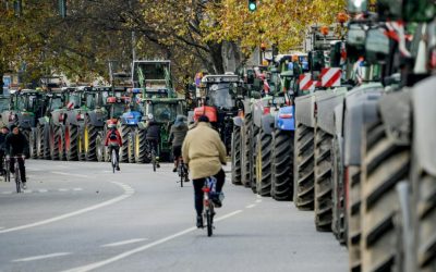 Armata intervine brutal în Irlanda: Rafinăria blocată, protestatarii evacuați