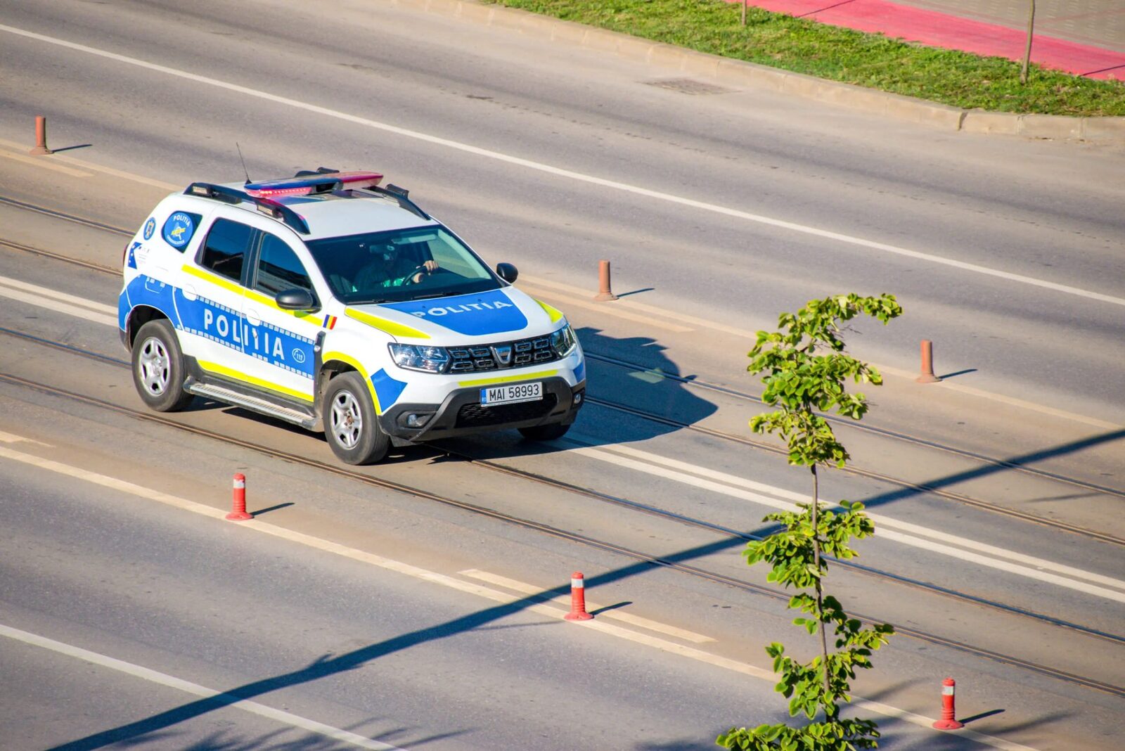 Românii, VÂNAȚI la ușa casei: Poliția și Pompierii vin cu amenzi de până la 500 de lei
