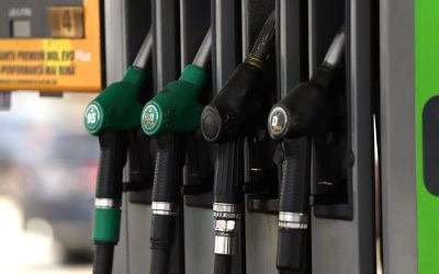 Benzina și motorina, mai ieftine vineri, 10 aprilie 2026