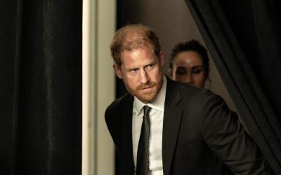 Harry, atac la Charles: „Vreau să-mi cresc copiii mai bine decât părinții”