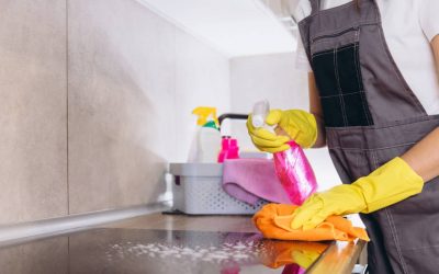 Substanțe toxice în casă: Ce NU amesteci niciodată la curățenie