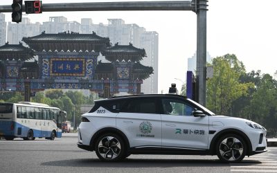 Autoritățile din Wuhan au anunțat miercuri că o defecțiune tehnică a blocat numeroase robotaxiuri Apollo Go, generând noi îngrijorări cu privire la siguranța serviciilor autonome în China