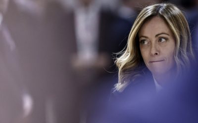 Meloni, slăbită: Înfrângerea lui Orban și derapajele lui Trump o pun la încercare