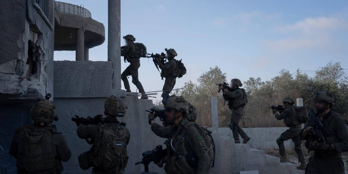 Armata israeliană a finalizat poziționarea la o linie de apărare avansată în sudul Libanului pentru a opri atacurile Hezbollah