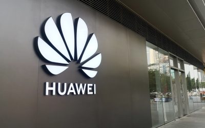 Huawei învinge Apple și Samsung: Noul telefon pliabil, un pas important