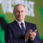 Rusia, bogată peste noapte: Războiul din Orient dublează veniturile din petrol