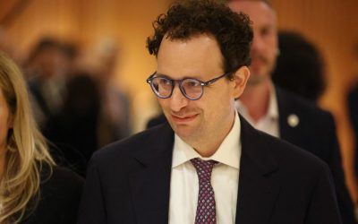 Anthropic, rivalul OpenAI, atinge pragul de un trilion de dolari pe piața secundară