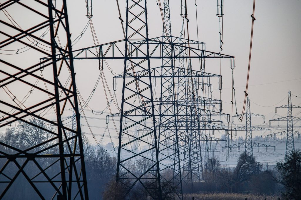 Austria, cu facturi la curent: Subvenții industriale, fără să mai aștepte UE