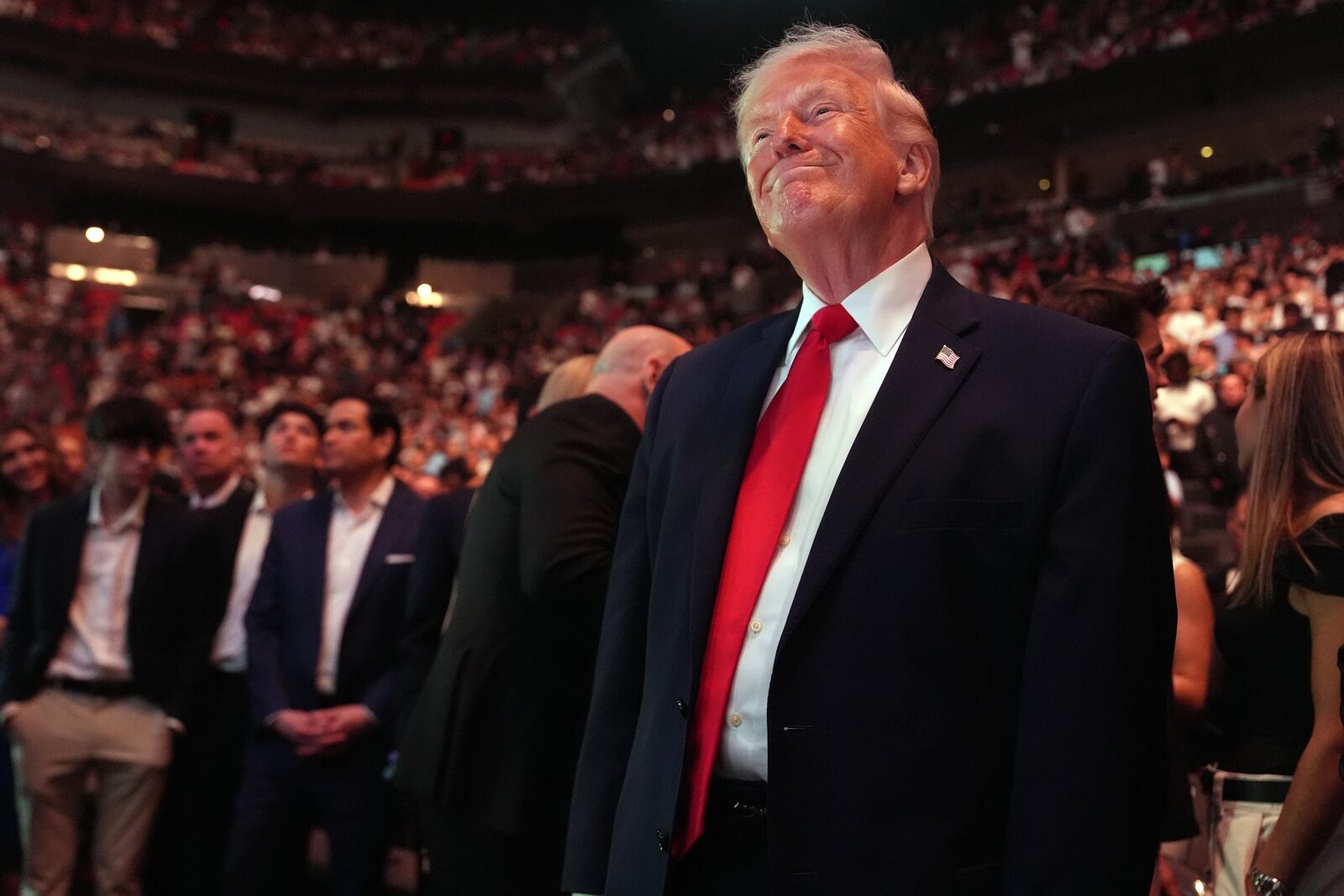 Milioane câștigate pe Trump: Pariuri riscante cu informații secrete