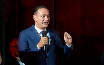 Foișoarele lui Băluță ridică semne de întrebare: „design sărăcăcios”, preț de garsonieră!